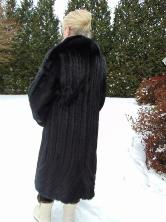 Black Ranch Mink Fur, Preloved Mink Coat, Full Le… - image 2