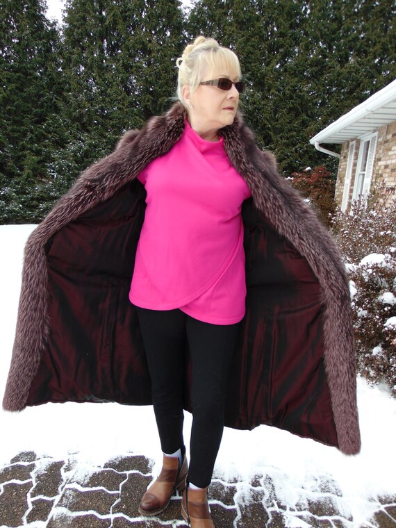 フォックスファーボーダー付きパープルシアードミンクファーコート