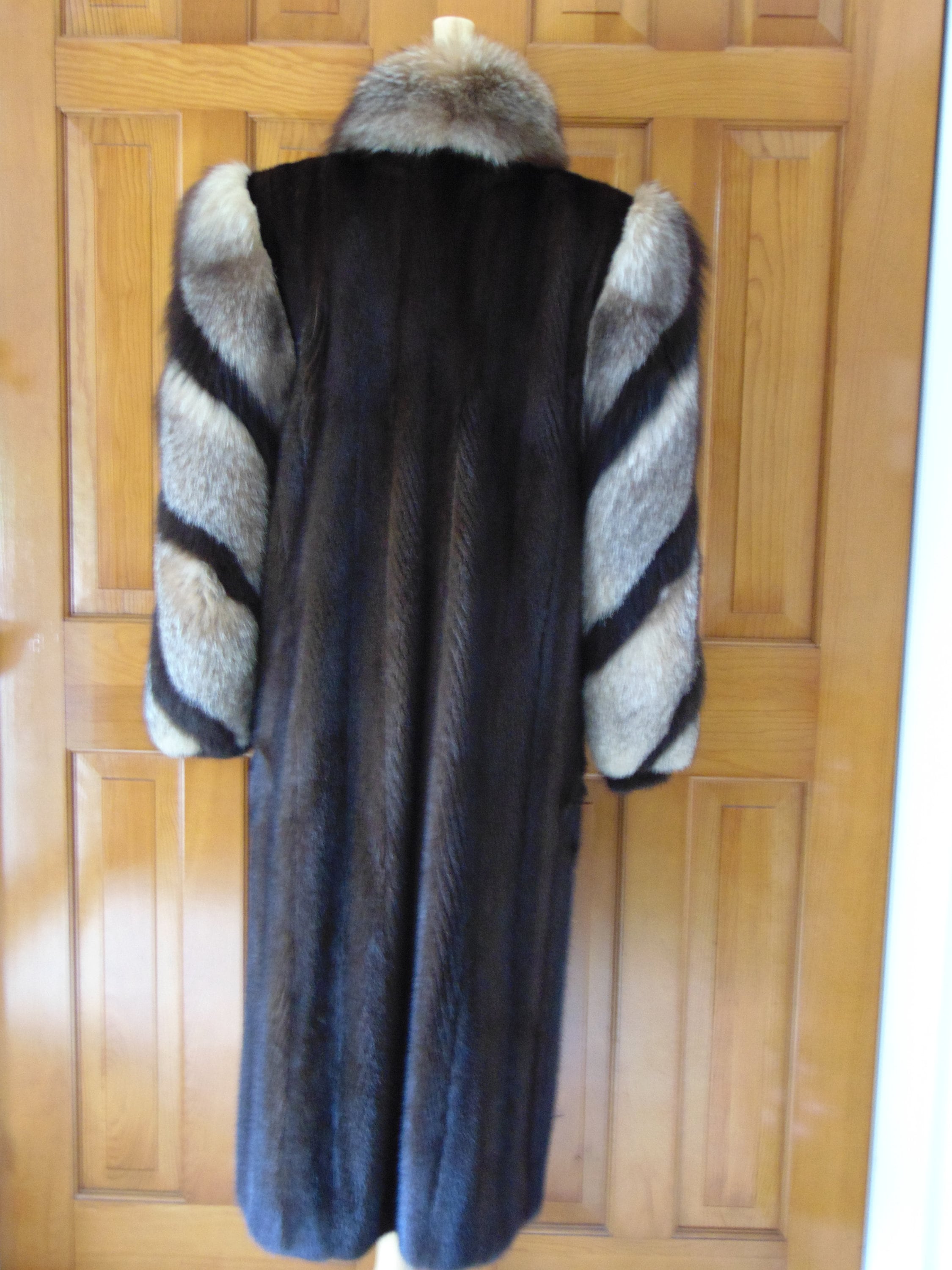 Mahogany Mink Fox Trim Full Length Unisex Mink Fur Coat Preloved Mink Fox Fur Coat Long Mahogany Mink Fur Estate Mink Coats Mink Furs Etsy Canada