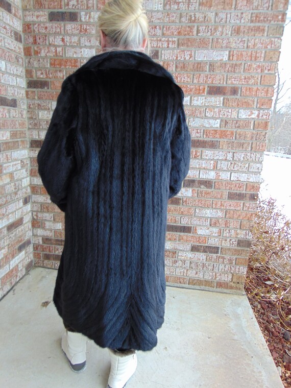 Black Ranch Mink Fur, Preloved Mink Coat, Full Le… - image 3