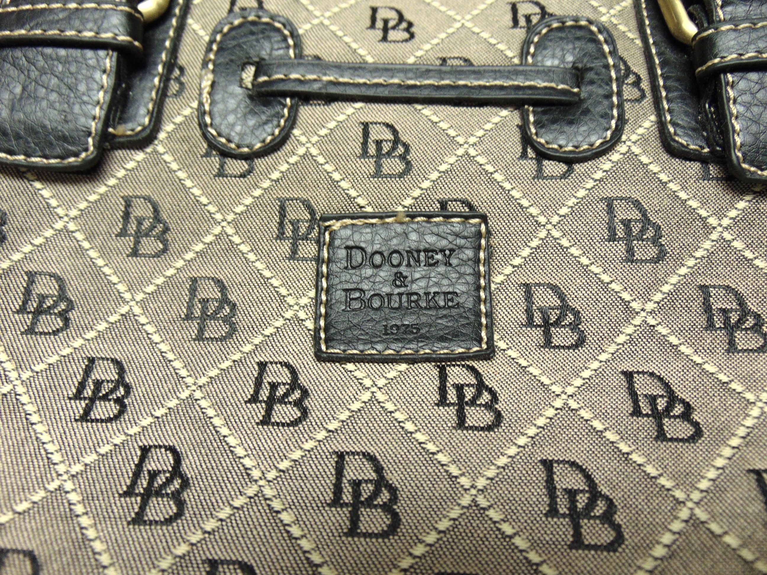 VINTAGE Dooney and Bourke Signature Logo Black and Tan Shoulder Purse 1975