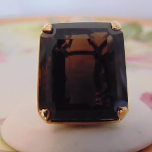 18KTYG Natural Smokey Quartz 50Carat Ring, Big Smokey Quartz Ring, Gold Quartz Statement Ring, Vintage Smoky Quartz ring, Big Quartz Stones