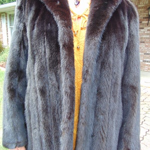 Full Length Black Mink Fur, Preloved Mink Fur Coats, Unisex Mink Furs, Vintage Mink Fur Coats, Preowned Long Black Mink Fur, Blackglama Mink