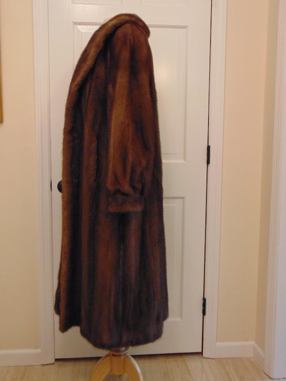 Reichbind Furs Vintage Beige Mink Fur Coat: Embroidered Lining, Mono… - Gem