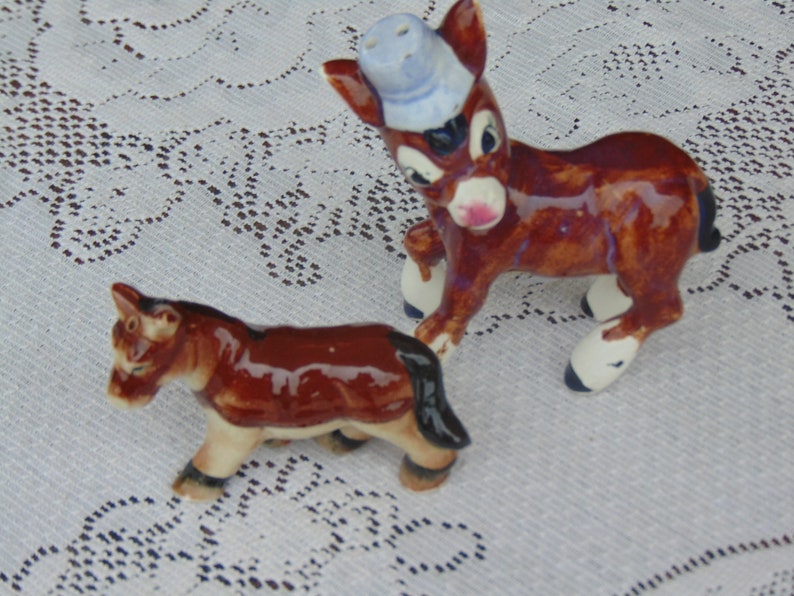 Vintage Kitchen Ware, Collectible Kitchen Ware 50s Salt /& Pepper Shaker Sets Fun For Country Kitchens Donkey Salt And Peppers