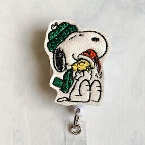 Bobine de badge brillant Beagle blanc de dessin animé, clip de bobine d'insigne de longe de professeur de chien d'infirmière de Charlie, idée cadeau de bobine d'insigne d'identification d'amis d'hiver
