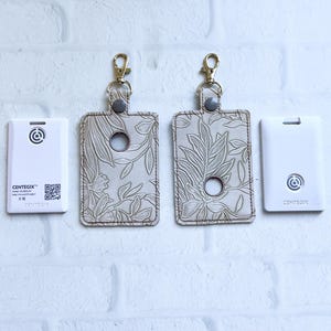 Porte-cartes d'identité gris clair en relief avec alarme florale, Étiquette de sac d'alarme, Porte-cartes d'identité vertical avec alarme, Accessoire pour cordon, Cadeaux pour enseignants de moins de 20 ans, Porte-clés d'identité