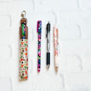 Tiny Toadstool Pen Pencil Holder Keychain for Lanyard,Stylus Holder,Pen Pencil Keychain Case,Teacher Lanyard Gift Idea,Nurse Gifts Under 10
