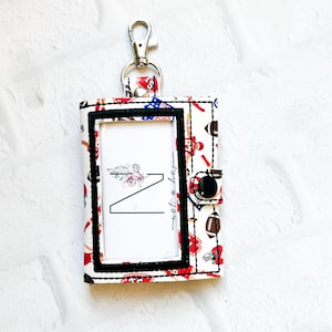 Portefeuille pour cartes de football Kansas City, Porte-cartes d'identité, Étui pour cartes d'identité vertical, Tour de cou, Cadeaux pour les enseignants de moins de 30 ans, Porte-clés TS en cuir végétalien