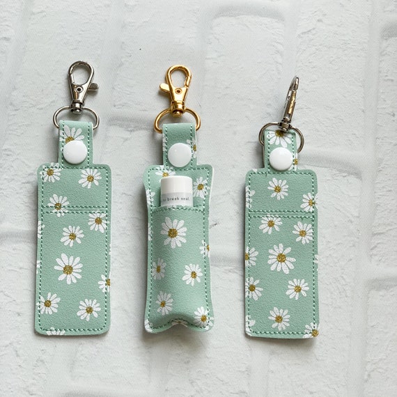 Mint Daisy Daisies Lipbalm Lip Balm Keychain Case, Lipbalm Holder,daisy Lip  Balm Badge Reel Clip Gifts for Her Under 10 20, Daisy Gift 