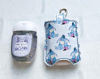 Soporte de bolsillo para gel de baño con diseño de burro triste, estuche de viaje para desinfectante de manos, llavero para desinfectante de manos, regalos de menos de 20, accesorios para cordón de profesor