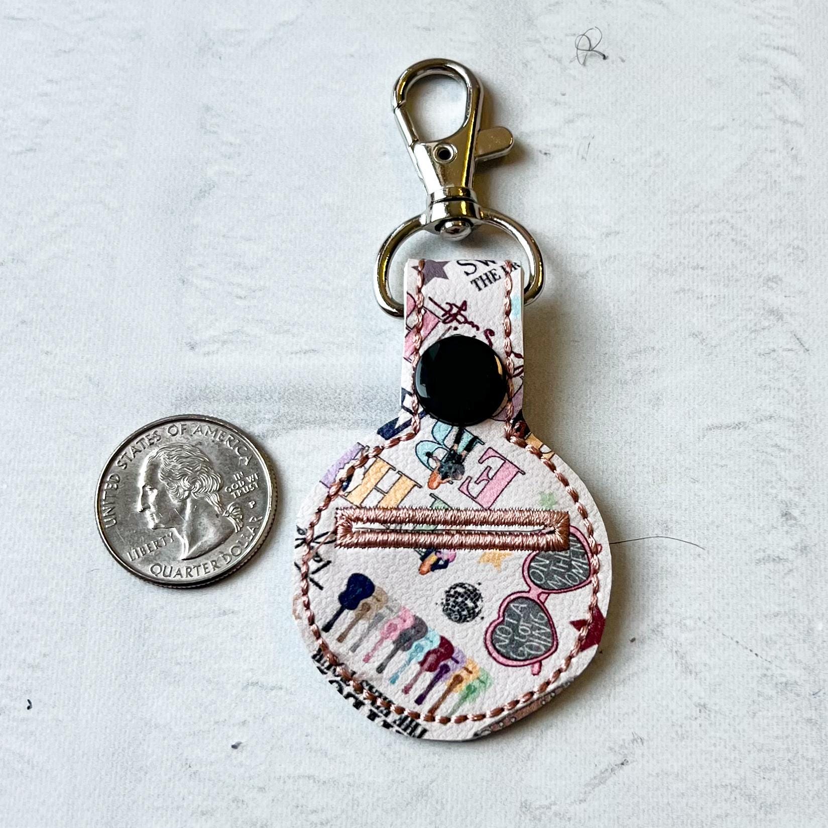 TS Singer Aldi Quarter Keeper Keychain, Aldi Keyfob, Aldi Quarter