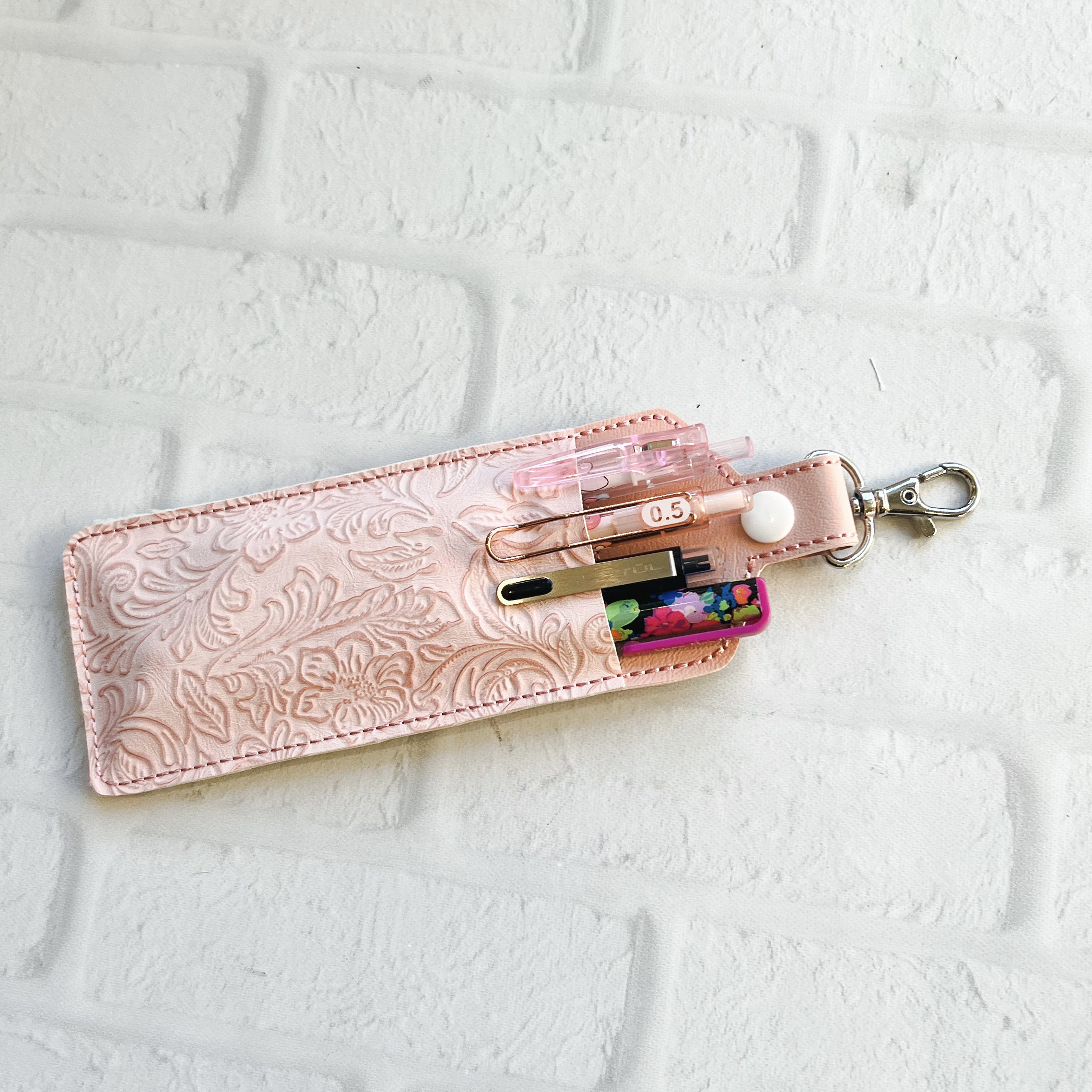 Pen Topper Keychain Lt Pink Embossed Pen Pencil Holder Keychain for Lanyard,stylus Holder ...