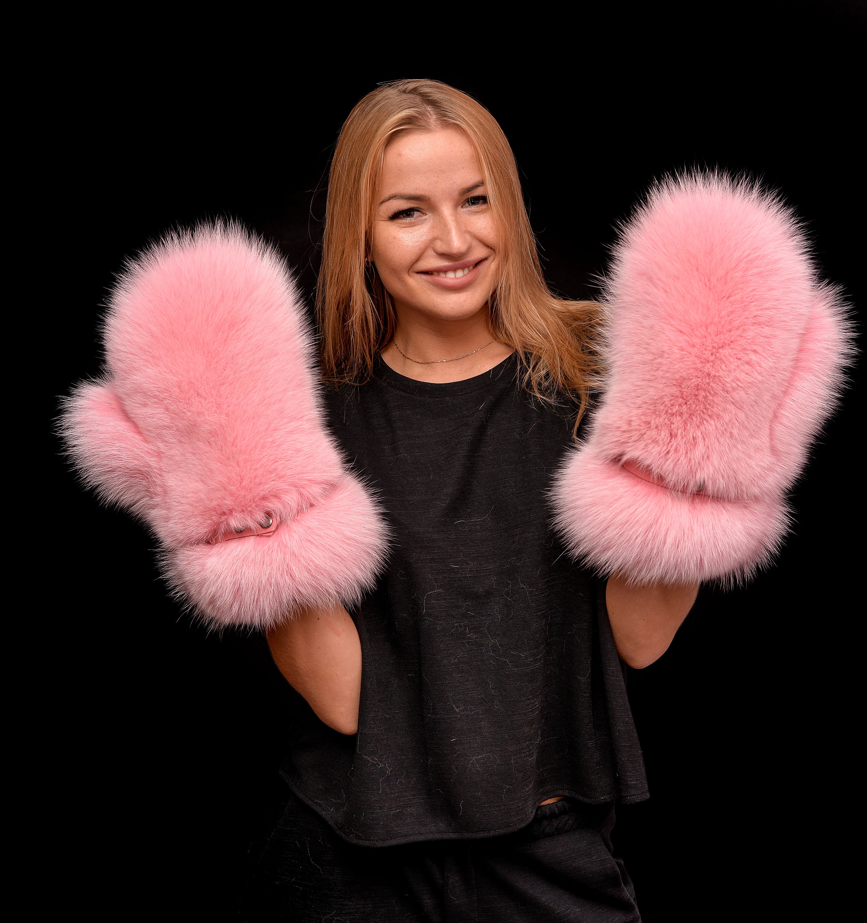 pink fluffy gloves