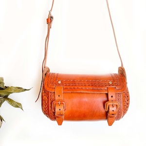 Hand Tooled Crossbody Bag, Taco Bag, Leather Bag, Made in Guatemala