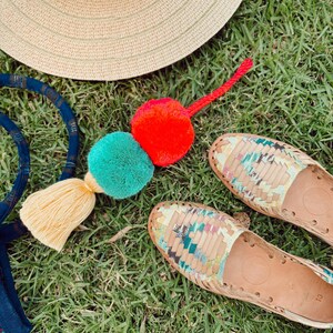 Vintage - Daisy Huarache Sandals