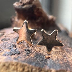 Gouden steroorbellen, 14k gold filled oorbellen, alledaagse oorbellen, sterstekers, kleine oorbellen