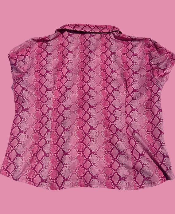 Pink Snakeskin 90s Y2K Button up Collared Crop to… - image 2