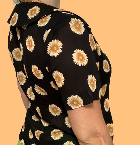 Vintage Daisy Sheer Blouse / 1990s 1980s Black and ye… Gem