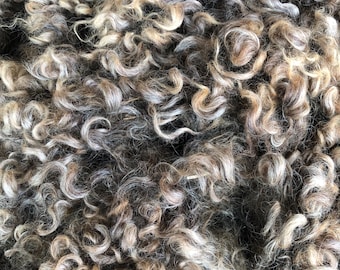 Cush: 2026 Romney X ewe - Raw Fleece - skirted whole fleece - 9.4lbs