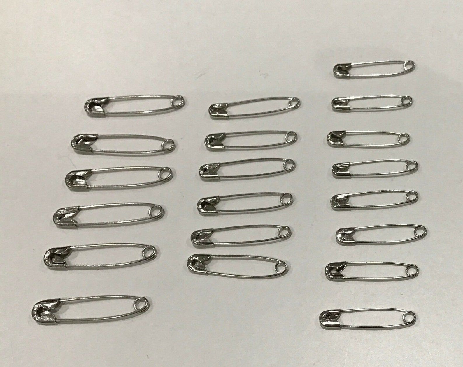 Safety Pins High QualityMedium Size Safety Pins Pack of 20 Etsy