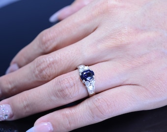 18K White Gold Women's Sapphire and Diamond Vintage Ring
