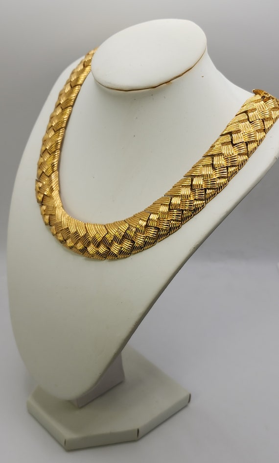 NAPIER Choker Necklace Gorgeous Golden Basket Wea… - image 9