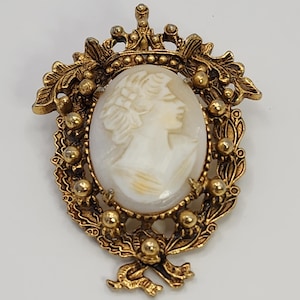 Florenza Brooch - Etsy