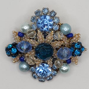 Exquisite STANLEY HAGLER N.Y.C. Brooch Blue Swarovski Crystals With Seed Bead Flowers Pin Gift Collectible Designer Vintage Jewelry Present