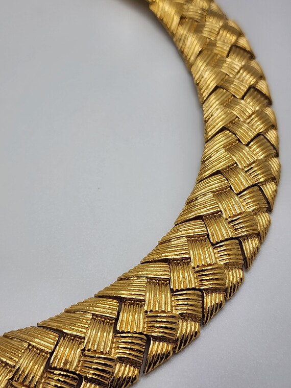 NAPIER Choker Necklace Gorgeous Golden Basket Wea… - image 2