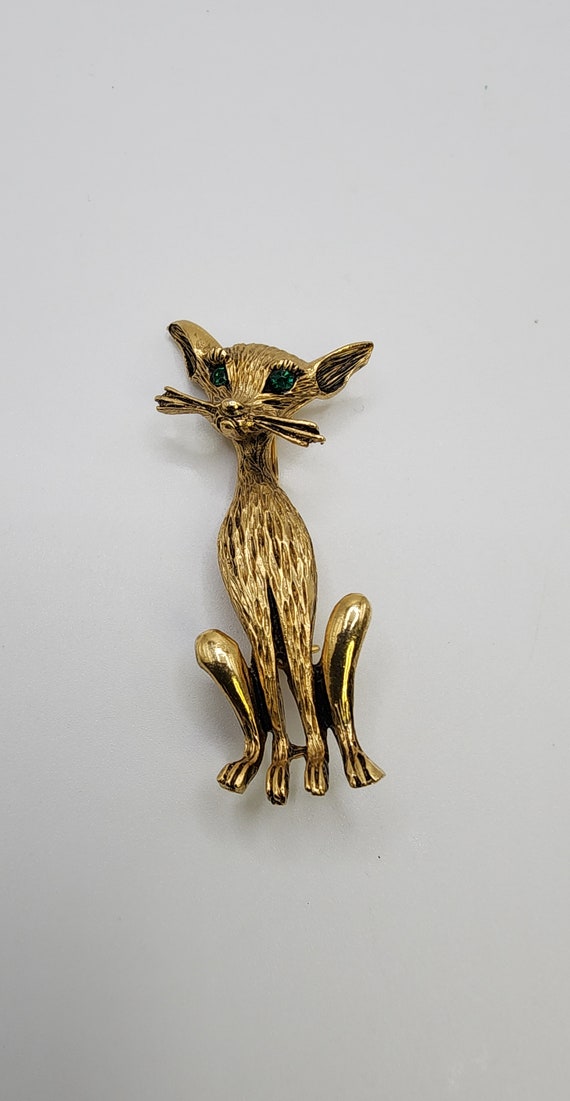 Mid Century Classic Cat Brooch Gorgeous Green Eyed