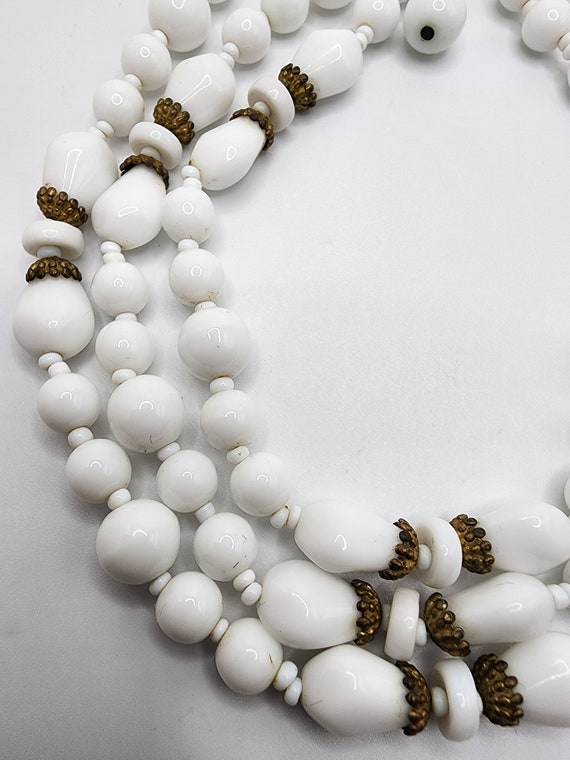 MIRIAM HASKELL Mid Century Milk Glass Necklace Ic… - image 4