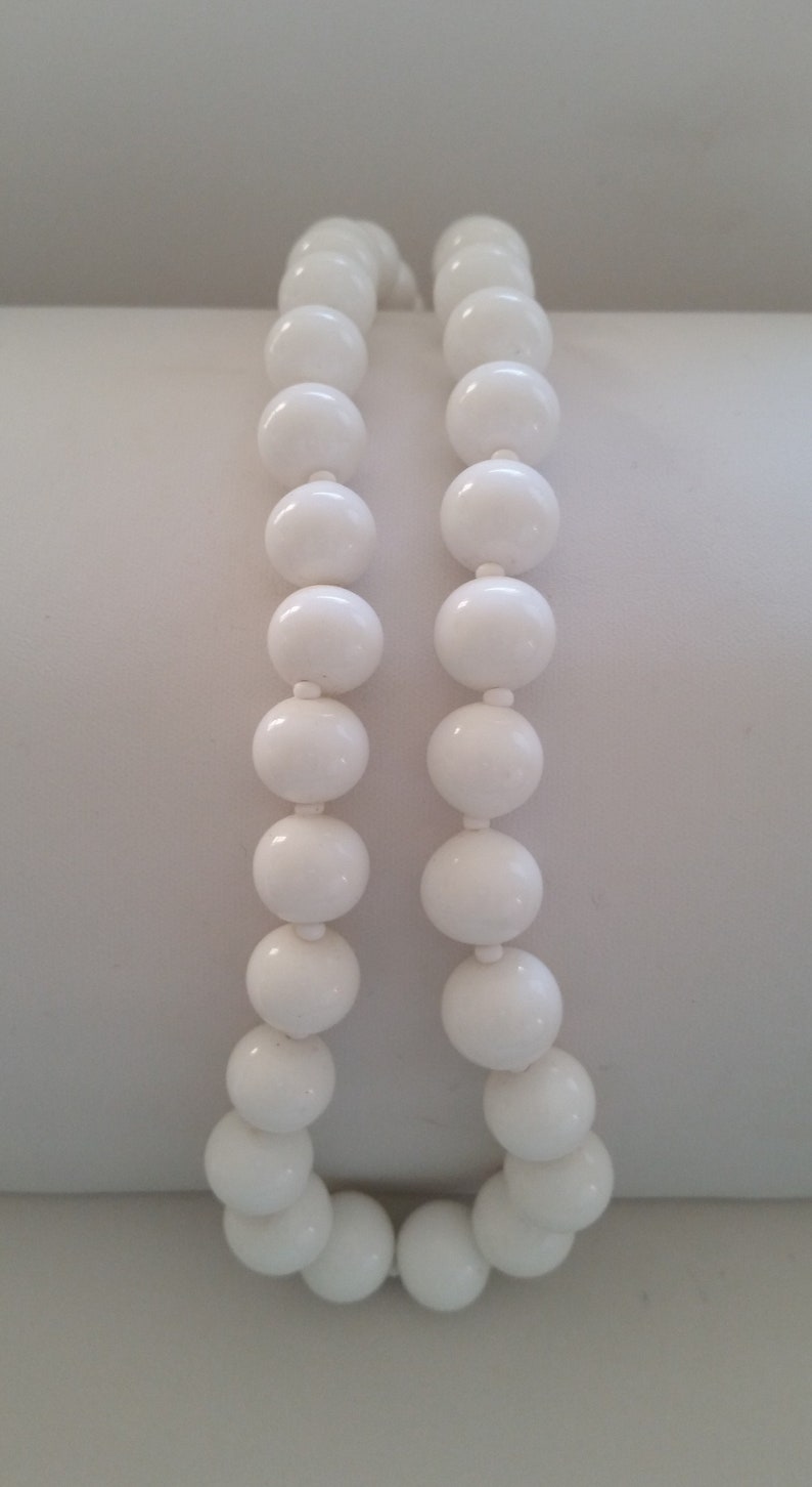 Marvelous Mid Century MIRIAM HASKELL Milk Glass Necklace~24 Inch White Glass Beads~Signed Collectible Designer~Vintage Costume Jewelry