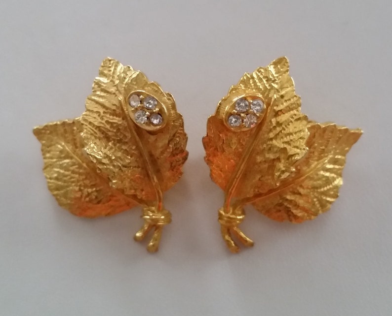 Stunning HATTIE CARNEGIE Signed Bright Golden Leaves Crystal Rhinestone Earrings~Authentic Collectible Designer~Vintage Costume Jewelry Gift