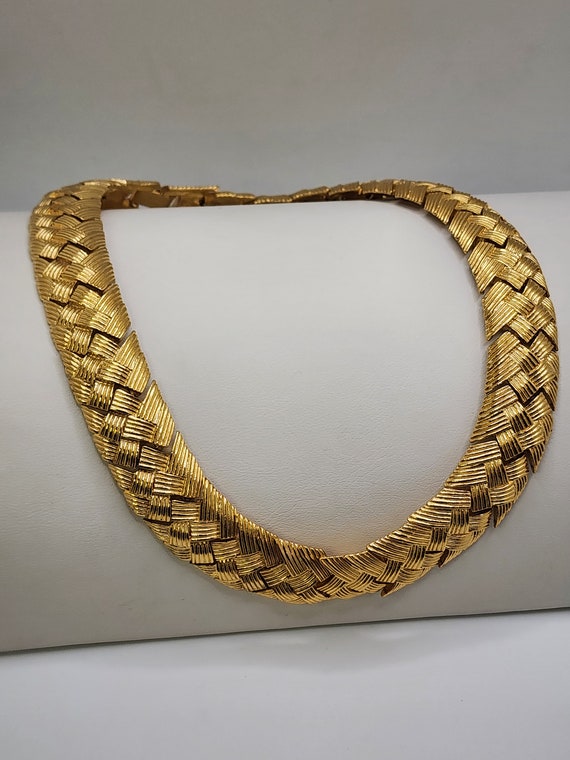 NAPIER Choker Necklace Gorgeous Golden Basket Wea… - image 10