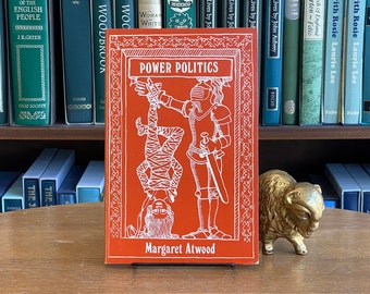 1971, signierte Ausgabe von Power Politics von Margaret Atwood