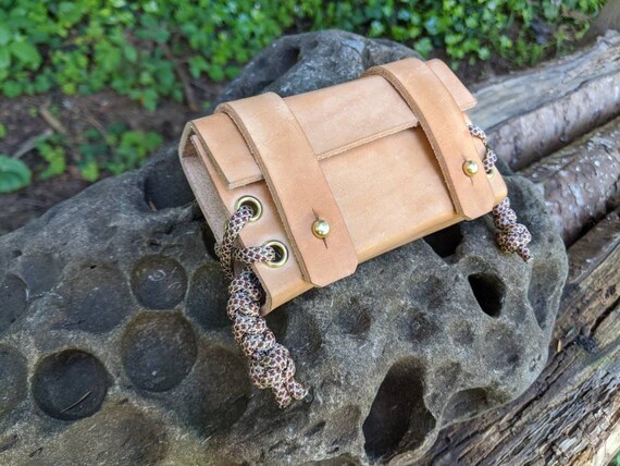 Leather Altoids tin pouch. EDC Belt pouch