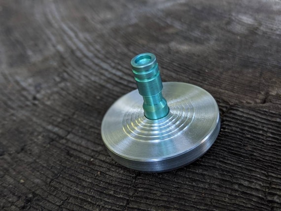 Titanium and Aluminium. / Mini top / spinning top / pocket top / edc top