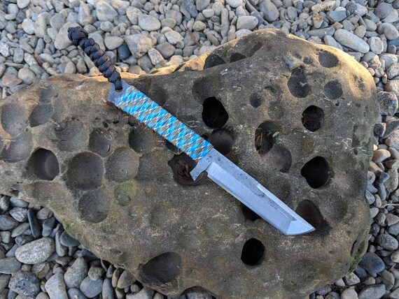Kwaiken Handmade Tanto neck knife