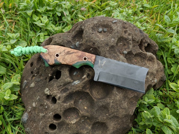 EDC cleaver with hybrid wood handle