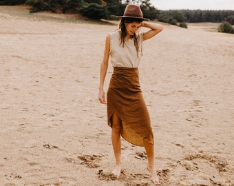 Bohemian high waist wrap skirt made from high quality cotton | Elegant rust colored pareo skirt with ribbon at the waist.