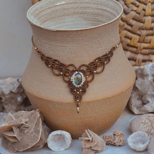 Boho macrame necklace with Labradorite gemstone and gold beads | Bohemian crystal jewelry