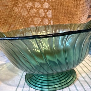 Vintage Jeannette Ultramarine “Petal Swirl” 10.5 Bowl