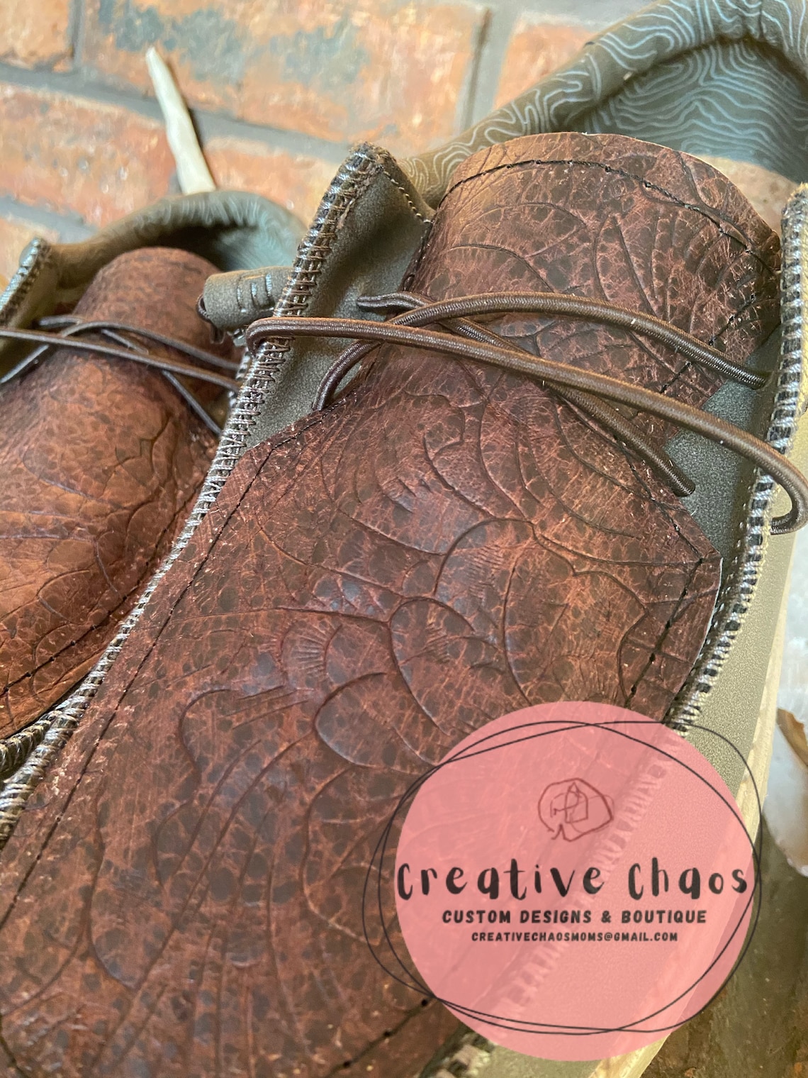 womens size 11 hey dudes