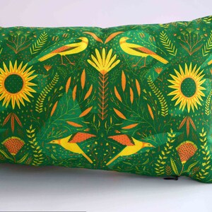 Birds & Foliage cushion image 2