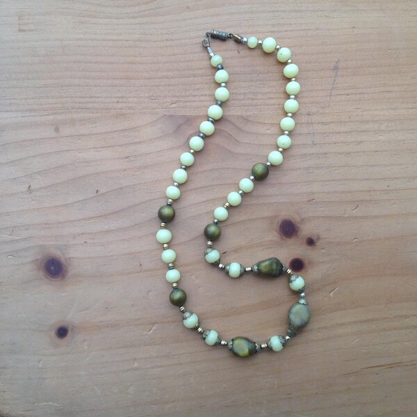 Vintage glass and plastic beaded necklace 1960s