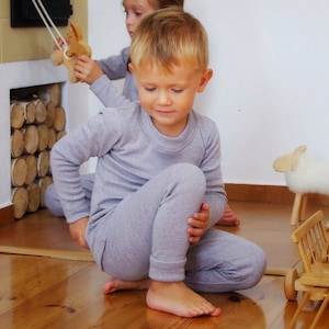 MERINO WOOL Thermal Base set for babies and children |Midweight baselayers |Thermo-Basisschicht | Long Johns |Woolen Top |Gray and Offwhite