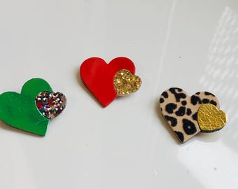 Heart brooch in genuine recycled leather, handmade in France. Unique and original creation by Moni