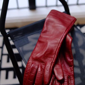 Seide gefütterte Handschuhe 33 cm, Handschuhe UNISEX, Damen Lederhandschuhe, Blask Lederhandschuhe, Geschenk für Mädchen, Muttertag,Opera lange Handschuhe, klassische Handschuhe,