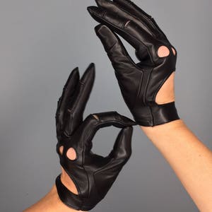 Leather gloves for women's, fit leather gloves, gloves USA, luxury gloves, black gloves, vintage gloves, driving leather gloves, gift